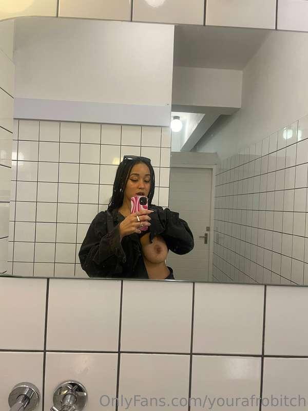 At the club, thinking of u xx