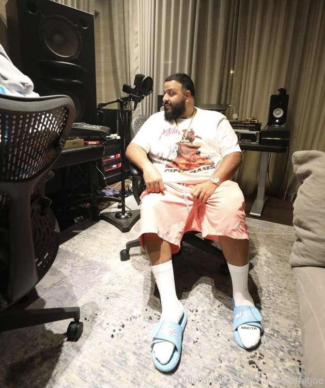 Behind The Scenes from the Studio! #FANLUV we in #ALBUMMODE