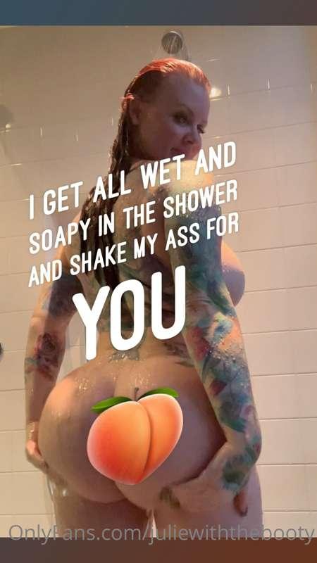 juliewiththecake image #3