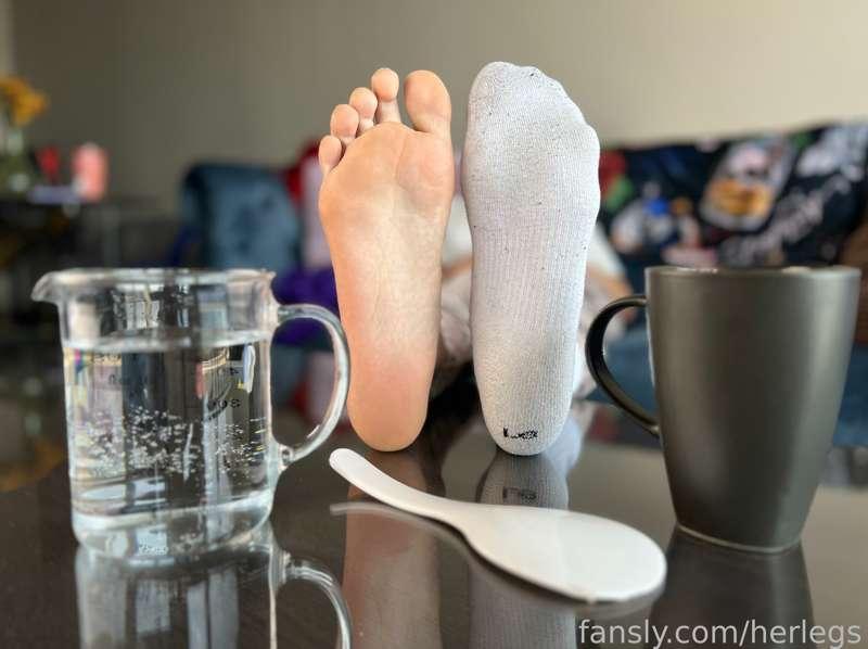 I want you to start today's morning by barking like a good puppy that you are. Then if you are lucky enough to have any of my socks, drink up that sock tea beta... This is where your life is right now loser.

Do it now, start your day the right way..... 😈