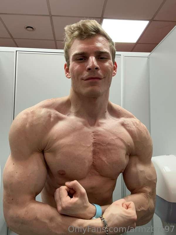 armzbro97 main image
