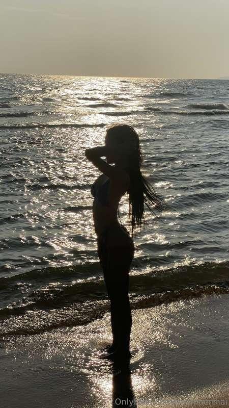 I wanna chill w u in pattaya