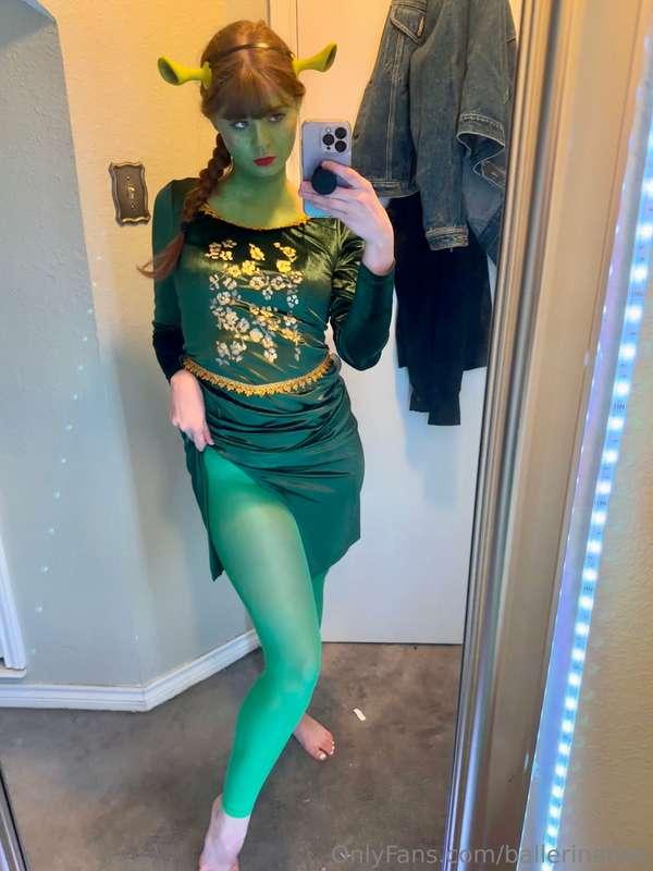 My swamp isn’t the only thing that’s wet 💚✨😏