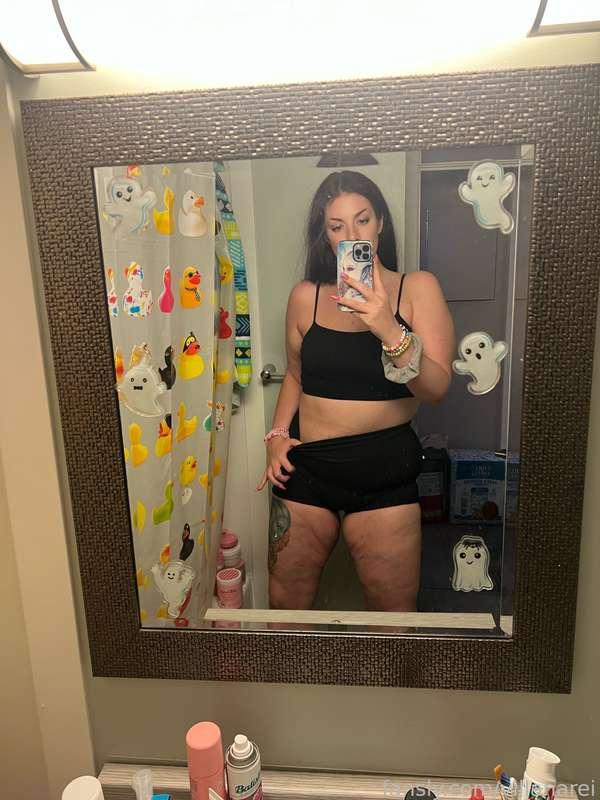 I hear thicc thighs save lives, and I’m here to save the day 👀

#fyp #tall #muscles #thighs 