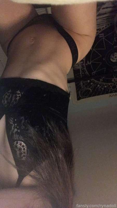 naughty girl hours🖤