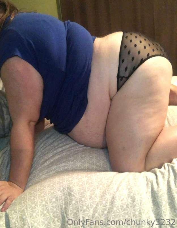 Looking at my before and afters always turn me on. 🥵Blue is ..