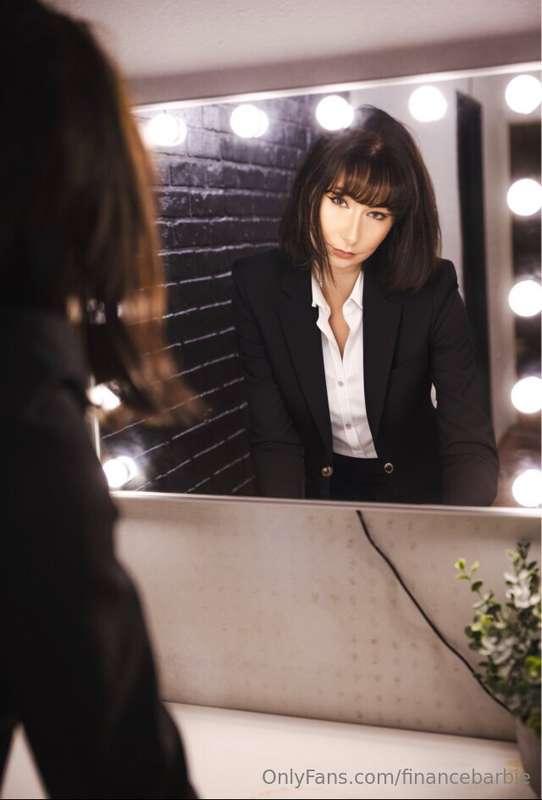 What outfit makes you feel the most confident? Mine is a sui..