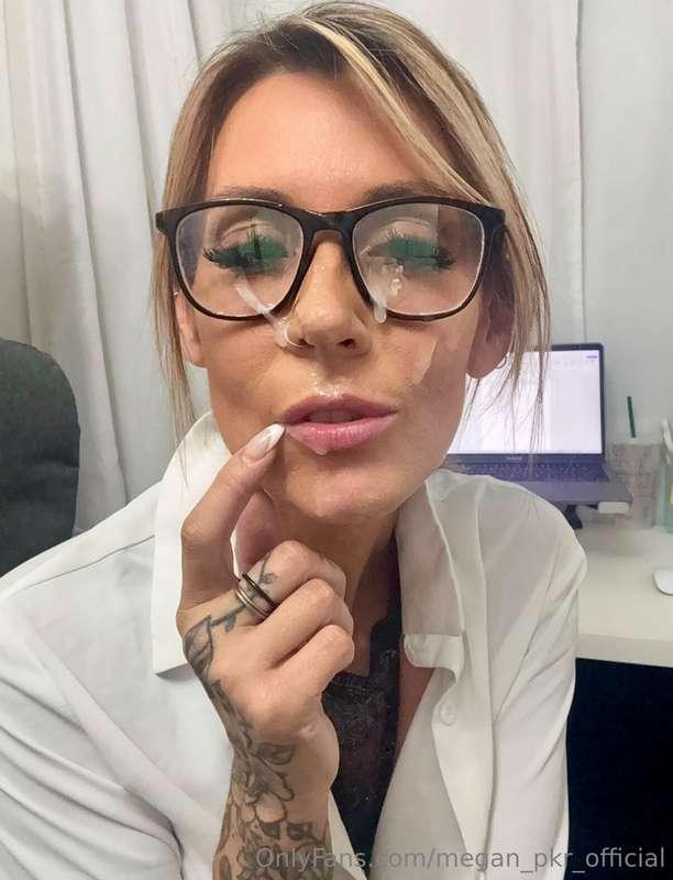 My glasses got glazed by the boss 🥵