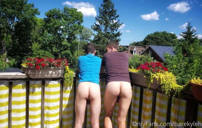 Taking in the sights after taking in his cock 😈😋
