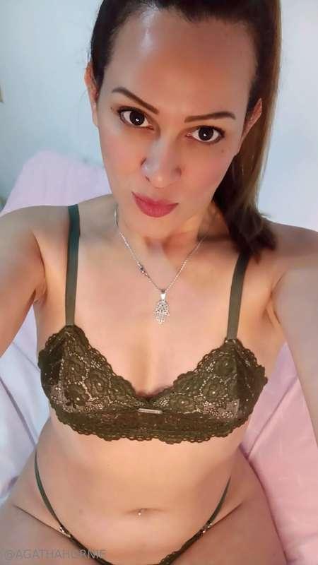## 😈