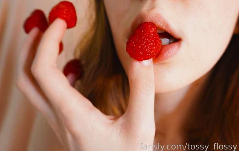 tossy_flossy image #1