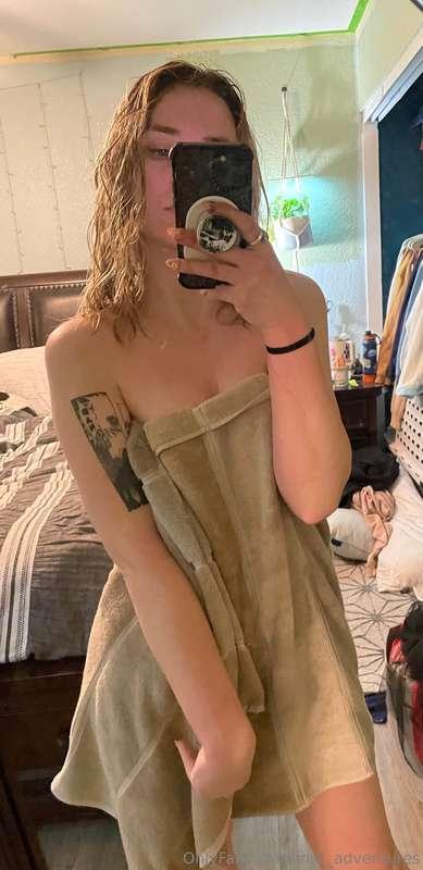 Fresh out of the shower! Who likes shower shots? 
Check this..