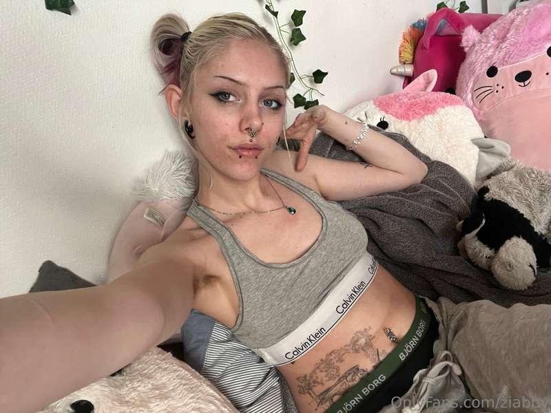 Good afternoon love 🤭