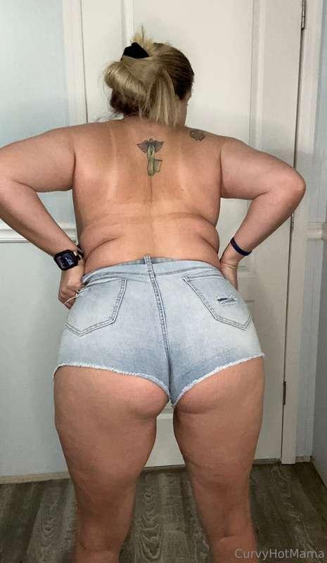 Do these shorts make my ass look good