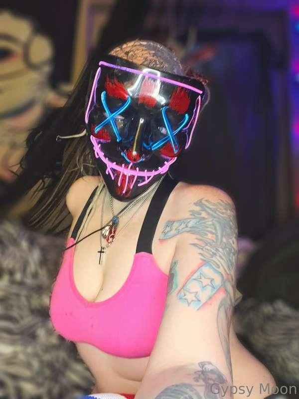 Happy Halloween My Loves!  New Smokin Hot 🥵💦Halloween shoot ..