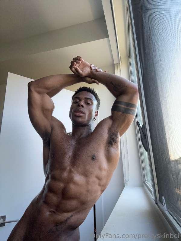 prettyskinboi main image