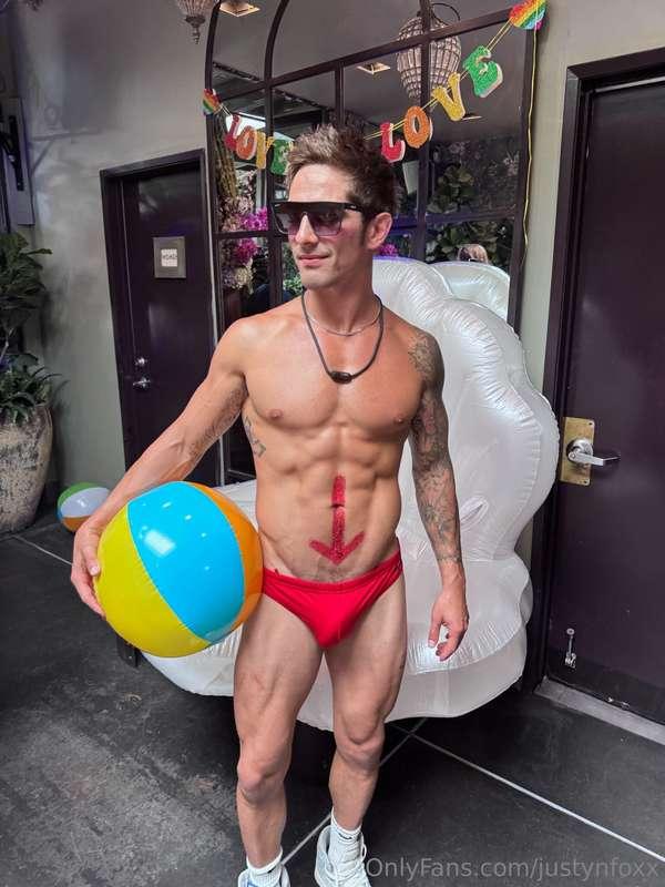 WHO’S READY FOR SOME SUMMER VIBES?! 😈☀️💦