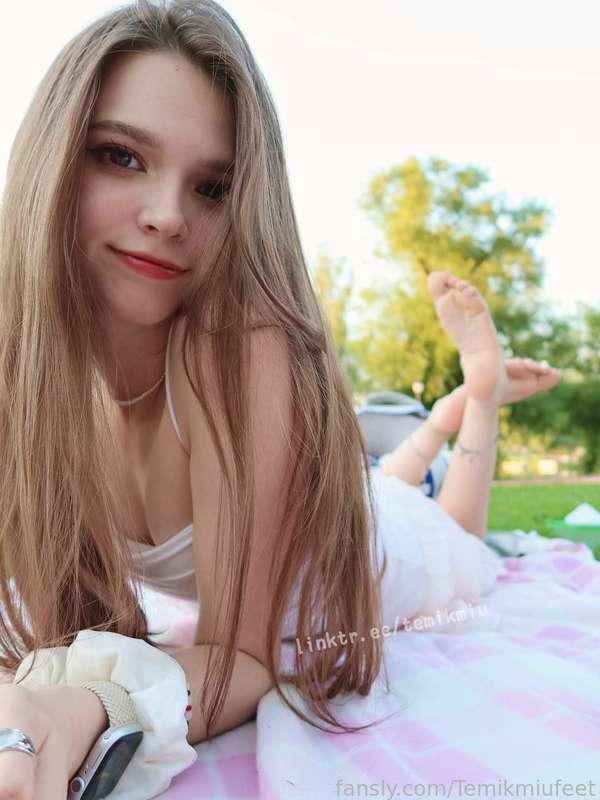 temikmiufeet image #1