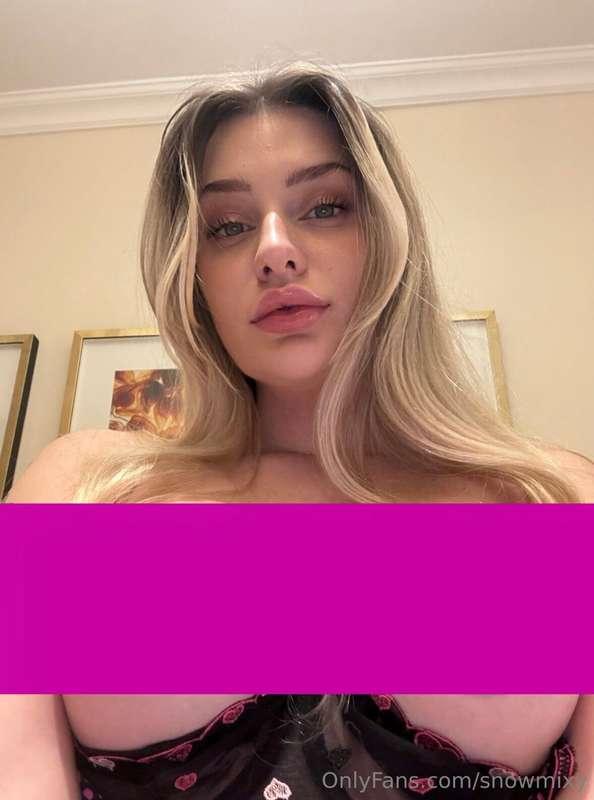 Check DM's now to unlock this photo ;) or tip on this post a..