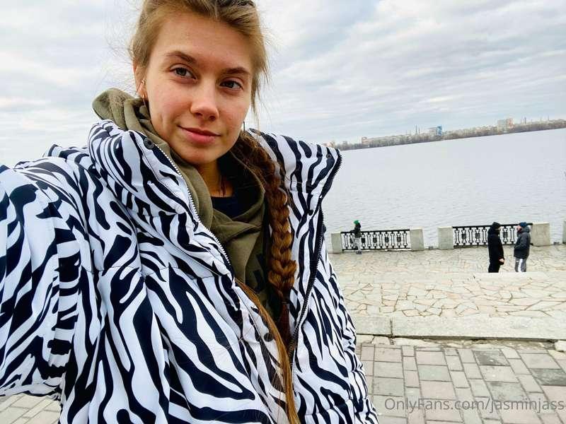 I left Kharkov two days ago.My city is bombed every day.The ..