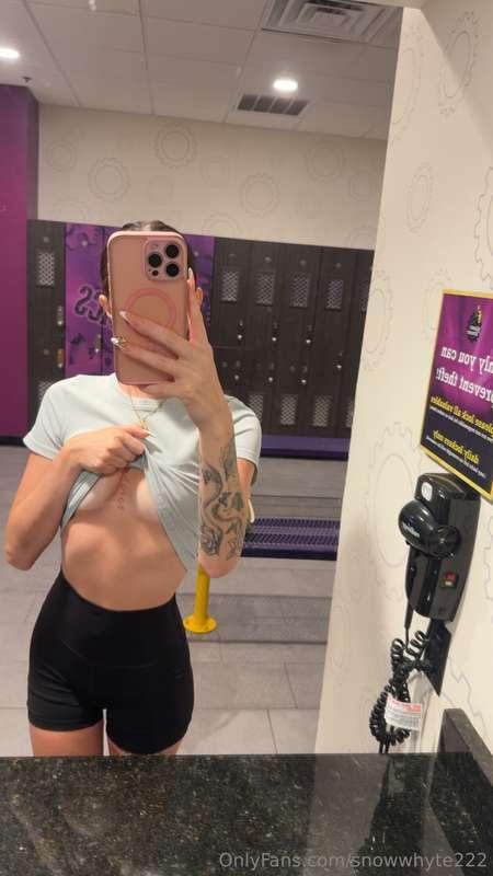 Had a great lift and ready to get wet in bed 😝