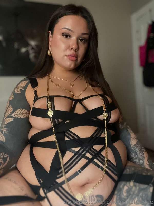 rosiemariefeedee image #2