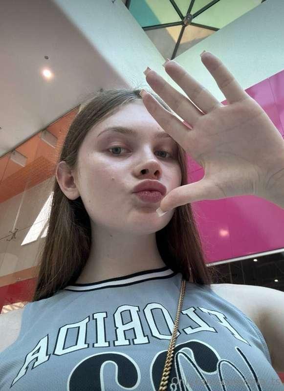 💋 I want to give you a huge hello and the most tender kiss o..