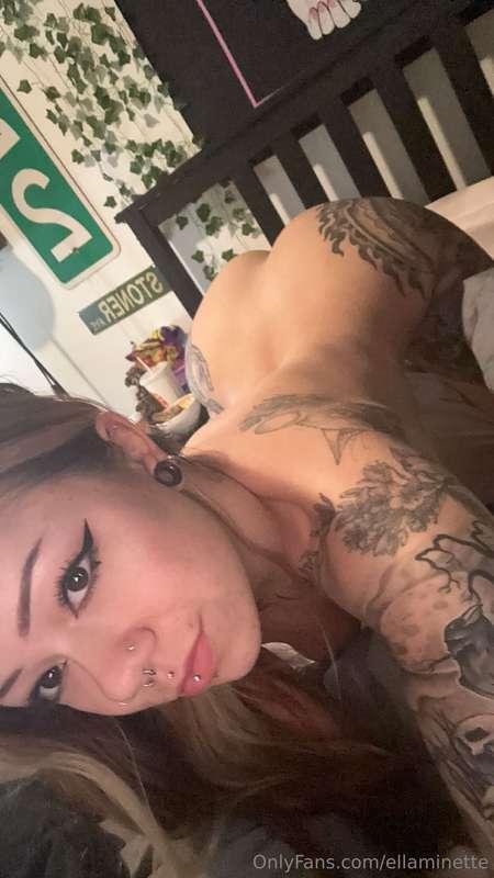 good mornin bb, ik you wish you could be behind me rn😇💕