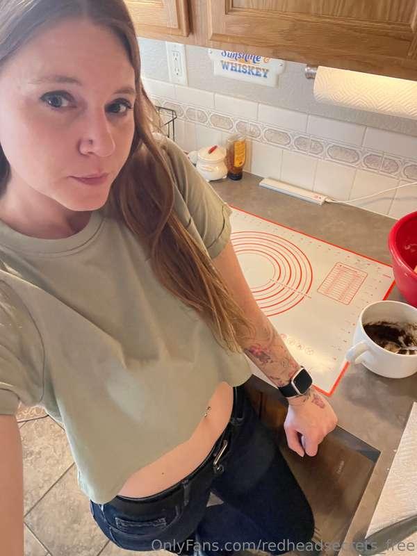 Just me, baking, loving life! 🥖 