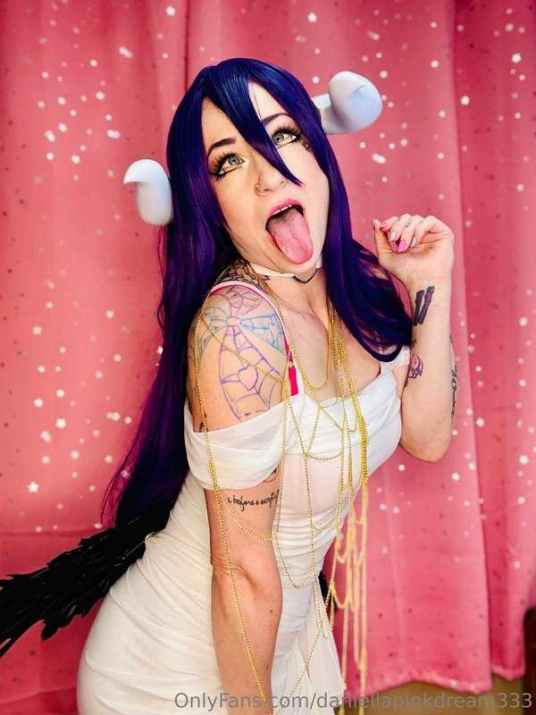 Cum all over this pretty cosplay slut’s face 👅😈#cosplaygirl ..