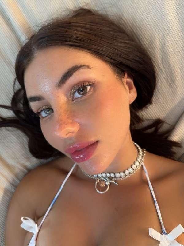 👀