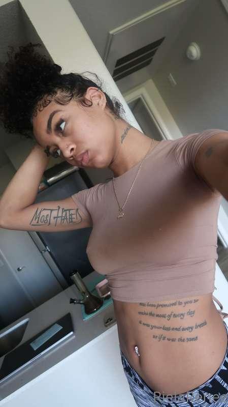 Top too tight come take it off for me