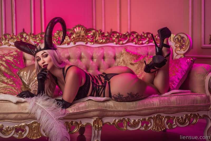 💕 The devil's first lady is in the house.. How are you going..