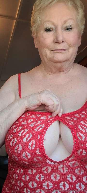 Like for real, tell me if I can sooth your sexual desires be..