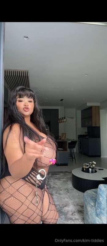 kim-tiddies main image