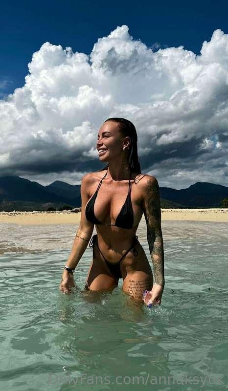 I am convinced for the thousandth time that the ocean is com..