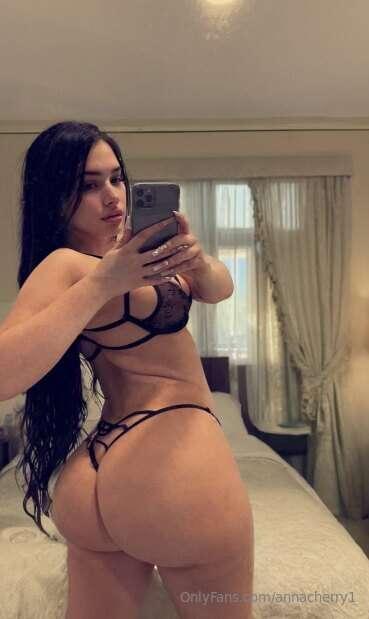 👑😍Free subscription 😍👑

🫦❤️‍🔥This sweet babe @veselina_belbi..