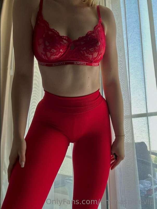 I call this my "lovemaking outfit" 😁