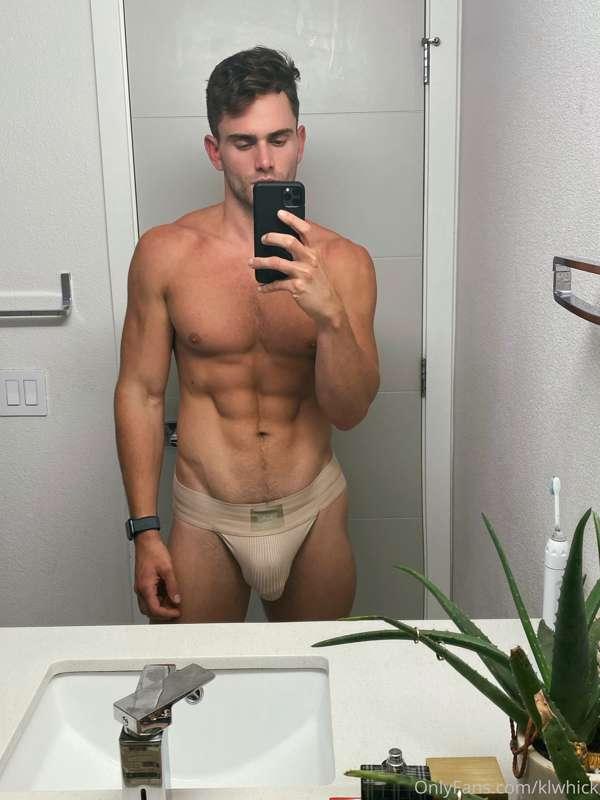 New day, new Charlie’s. 😈😏 How bad do you want more of the 🍑..