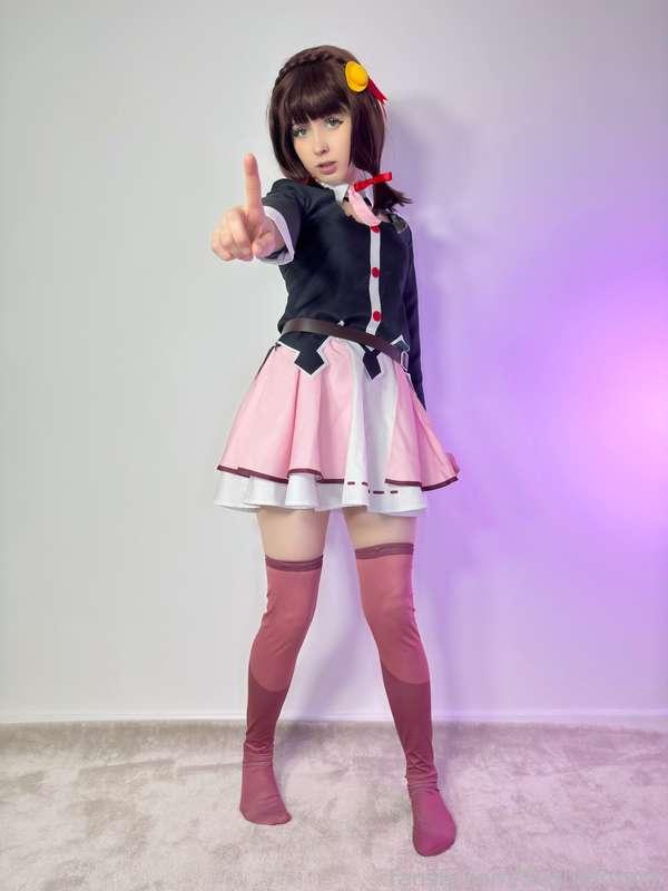 W-W-Wanna form a party w-with me?! I-It's not that I'm lonely or anything like that, I-I mean you're really cool!! But n-not like...*sigh* Please accept me! I'll do anything!! Huh? Y-you wanna see my boobs?? 😳

♡ KonoSuba Yunyun ゆんゆん Cosplay Photoset ♡
#fyp #konosuba #yunyun #animegirl #anime #cosplay #egirl #boobs #pussy #ass